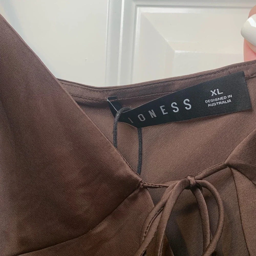 NWT Lioness Chocolate Brown Satin Dress - Picture 4 of 6
